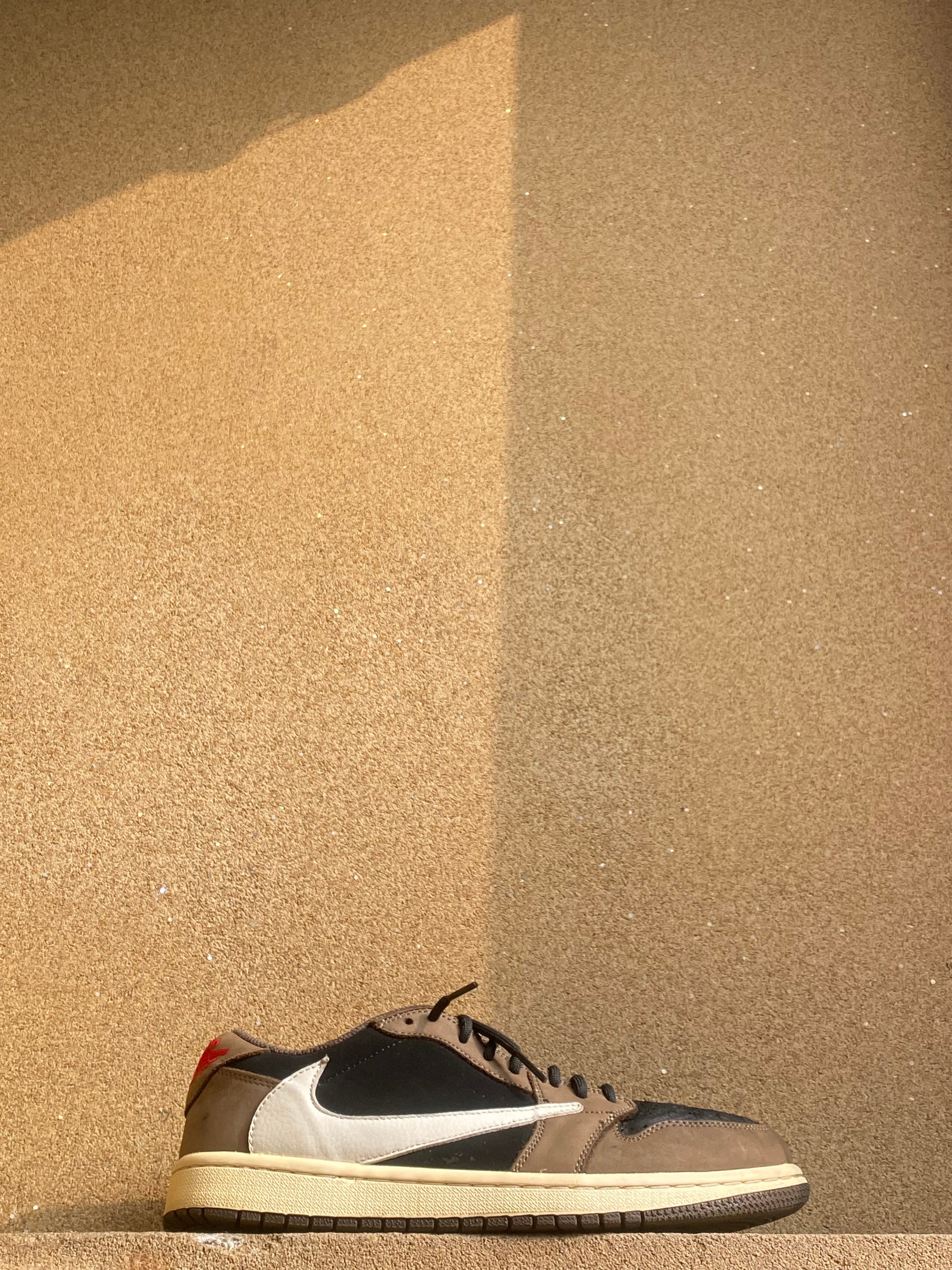 NIKE RETRO LOW OG TRAVIS SCOTT MOCHA