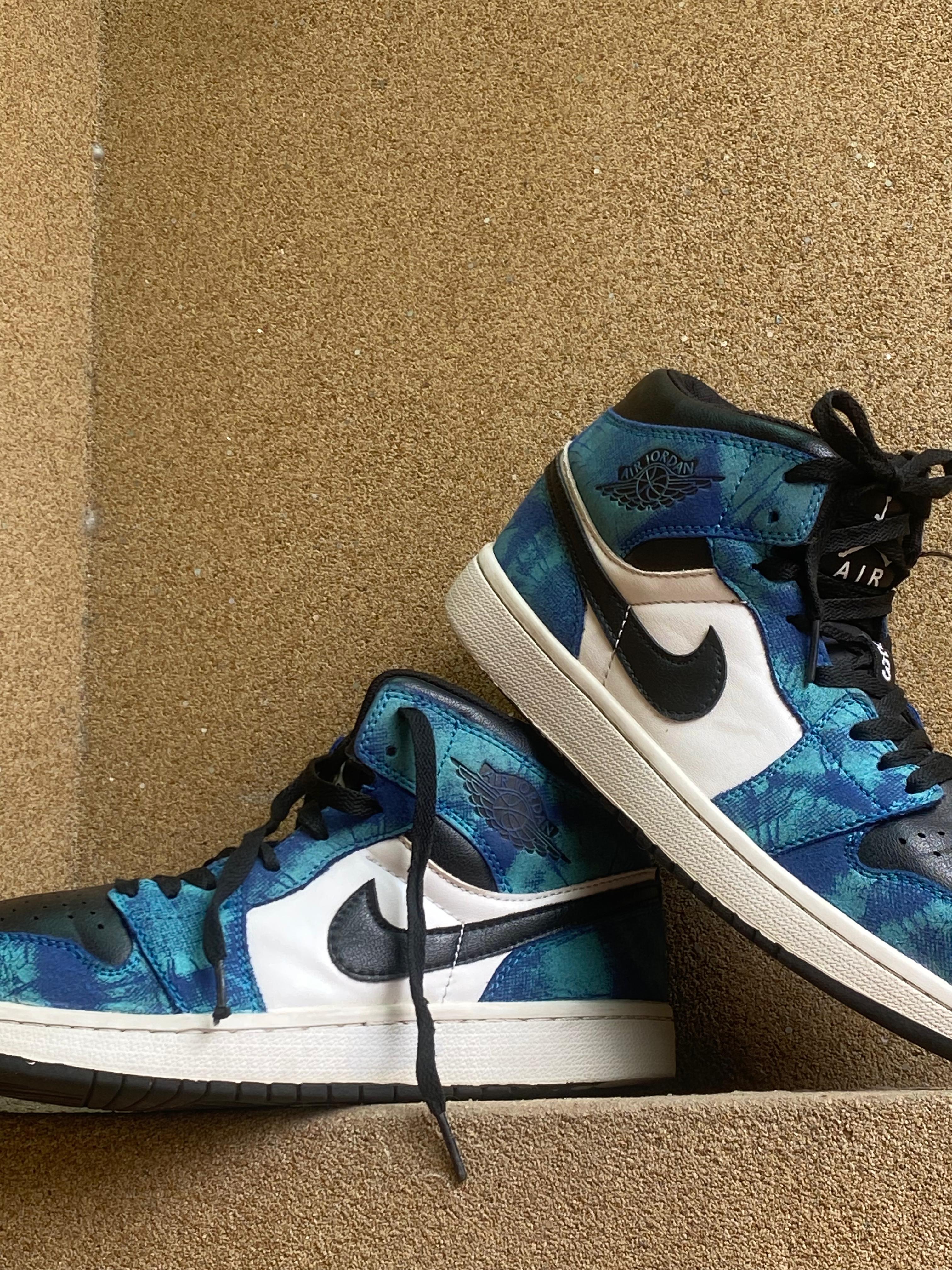 AIR JORDAN 1 MID RETRO HI TIE 💙
