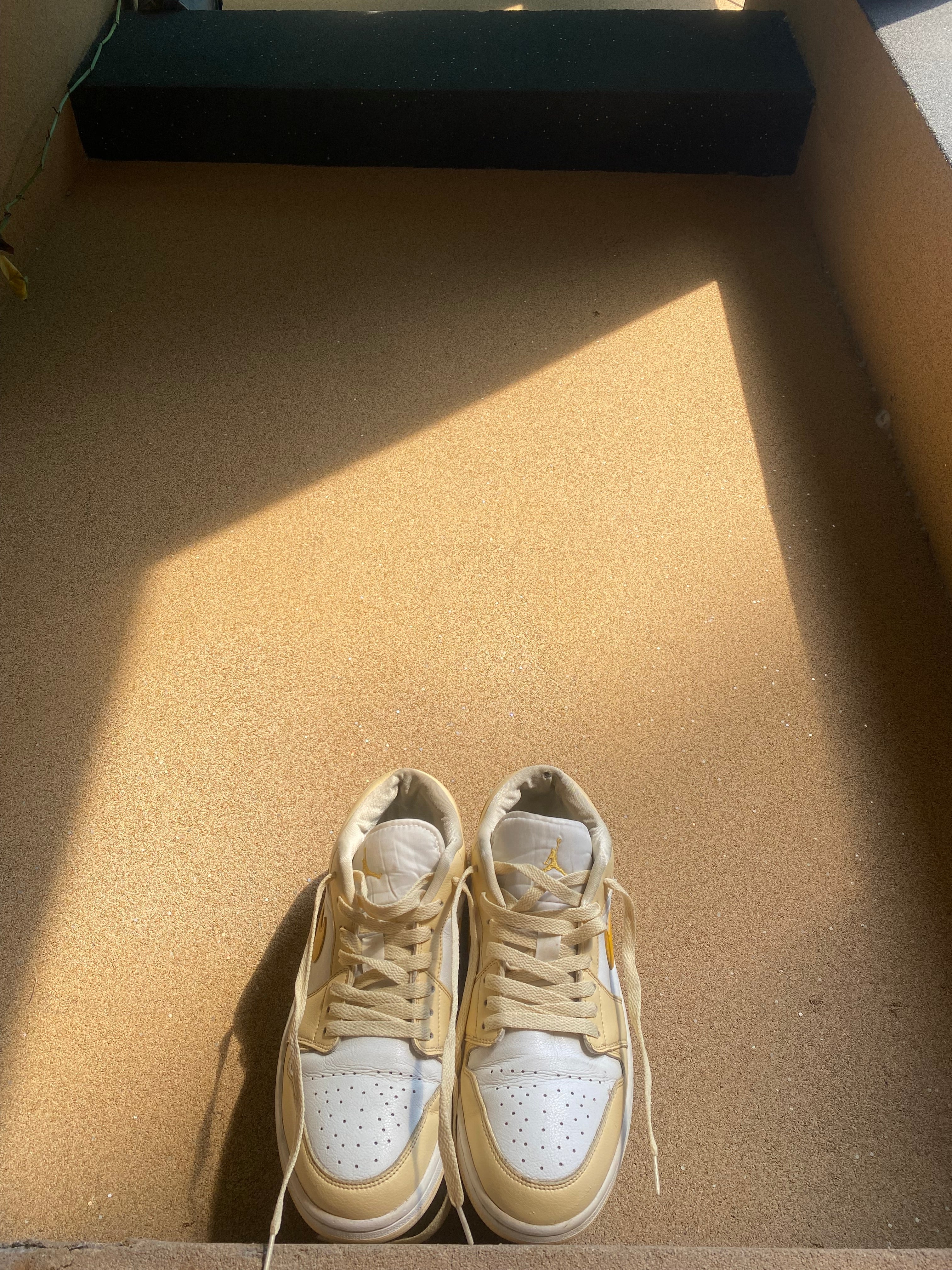 NIKE AIR JORDAN 1 LOW SAIL YELLOW 🕸️