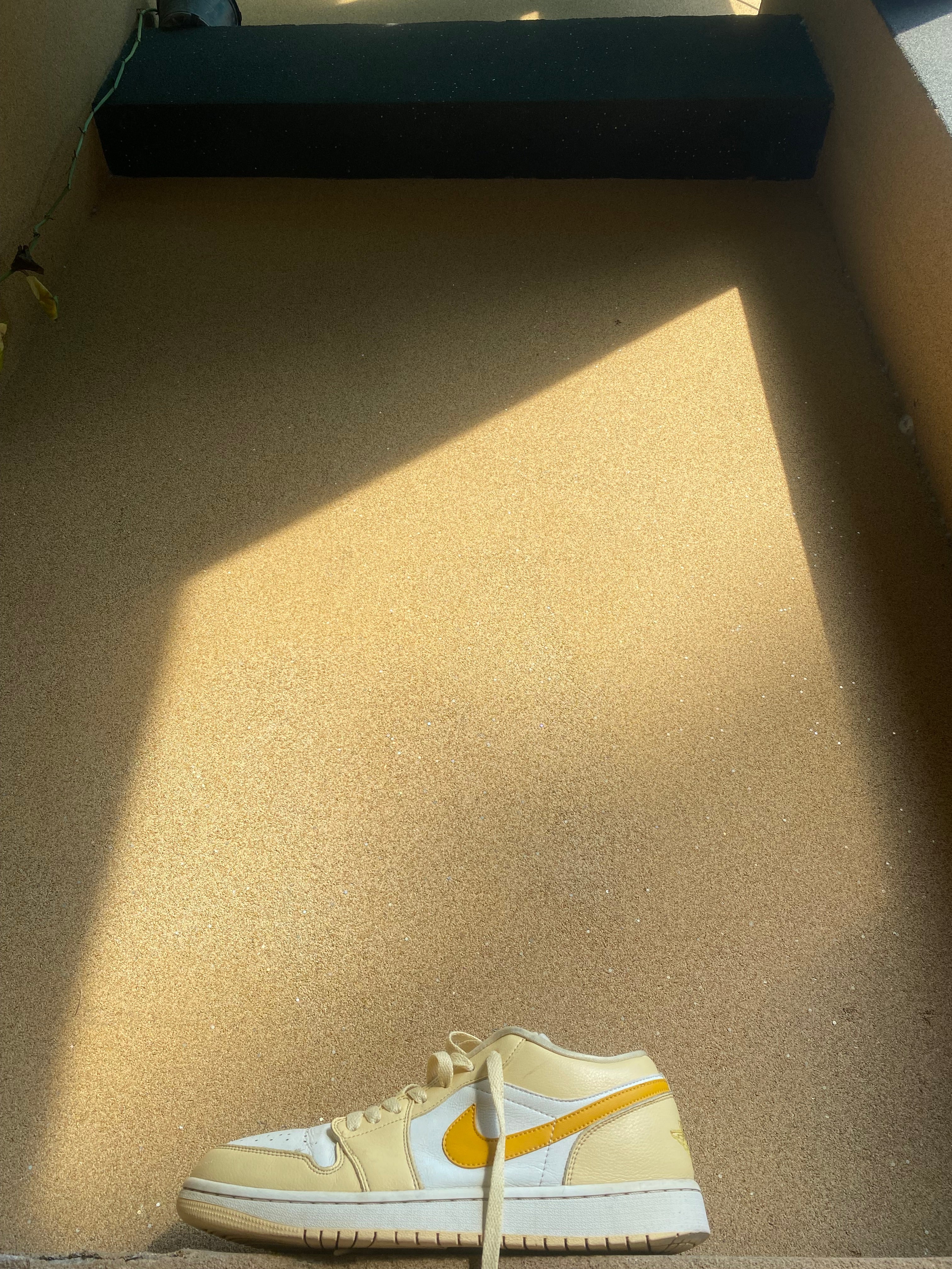 NIKE AIR JORDAN 1 LOW SAIL YELLOW 🕸️