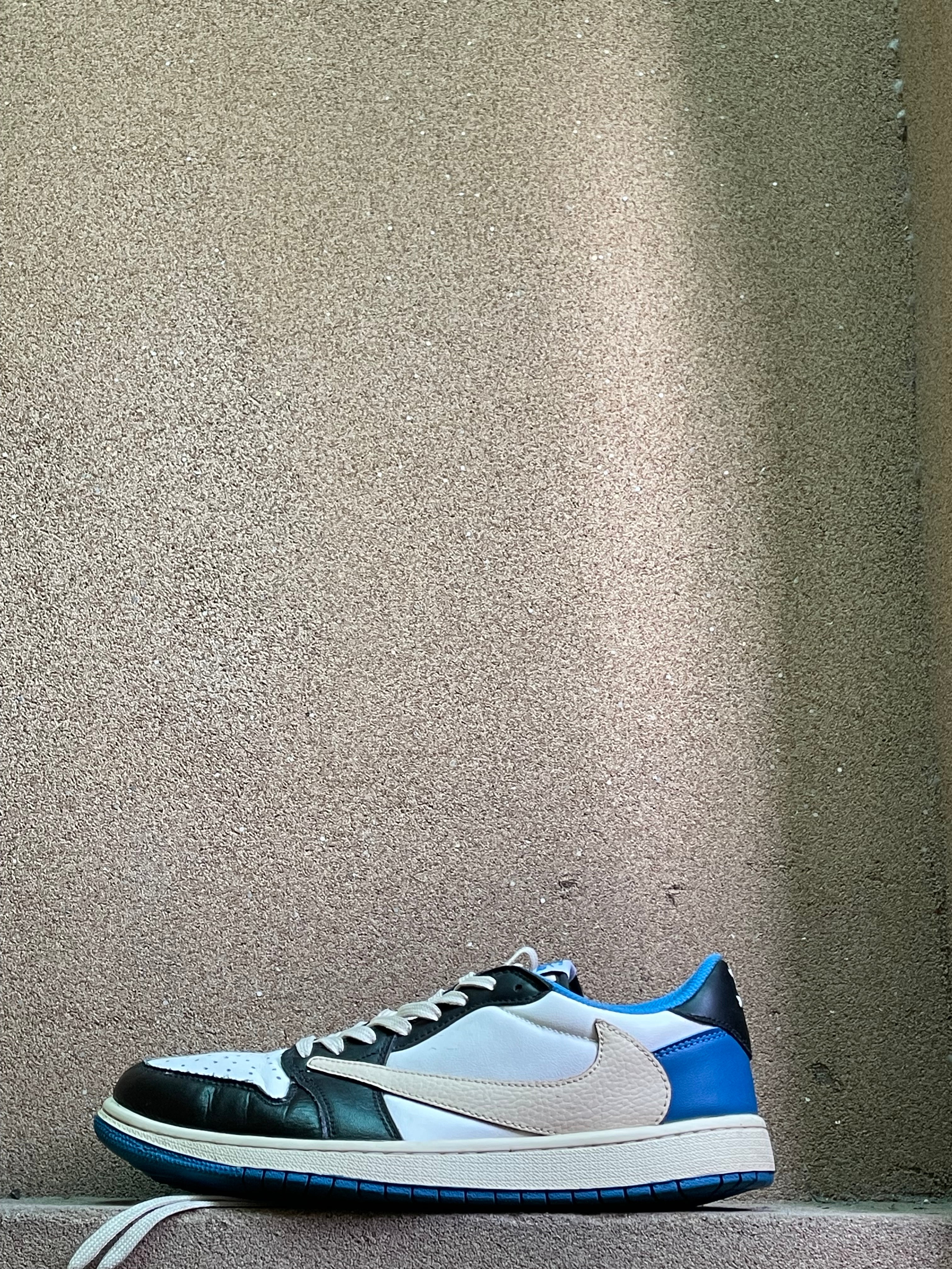 NIKE AIR JORDAN TRAVIS X FRAGMENT🥶