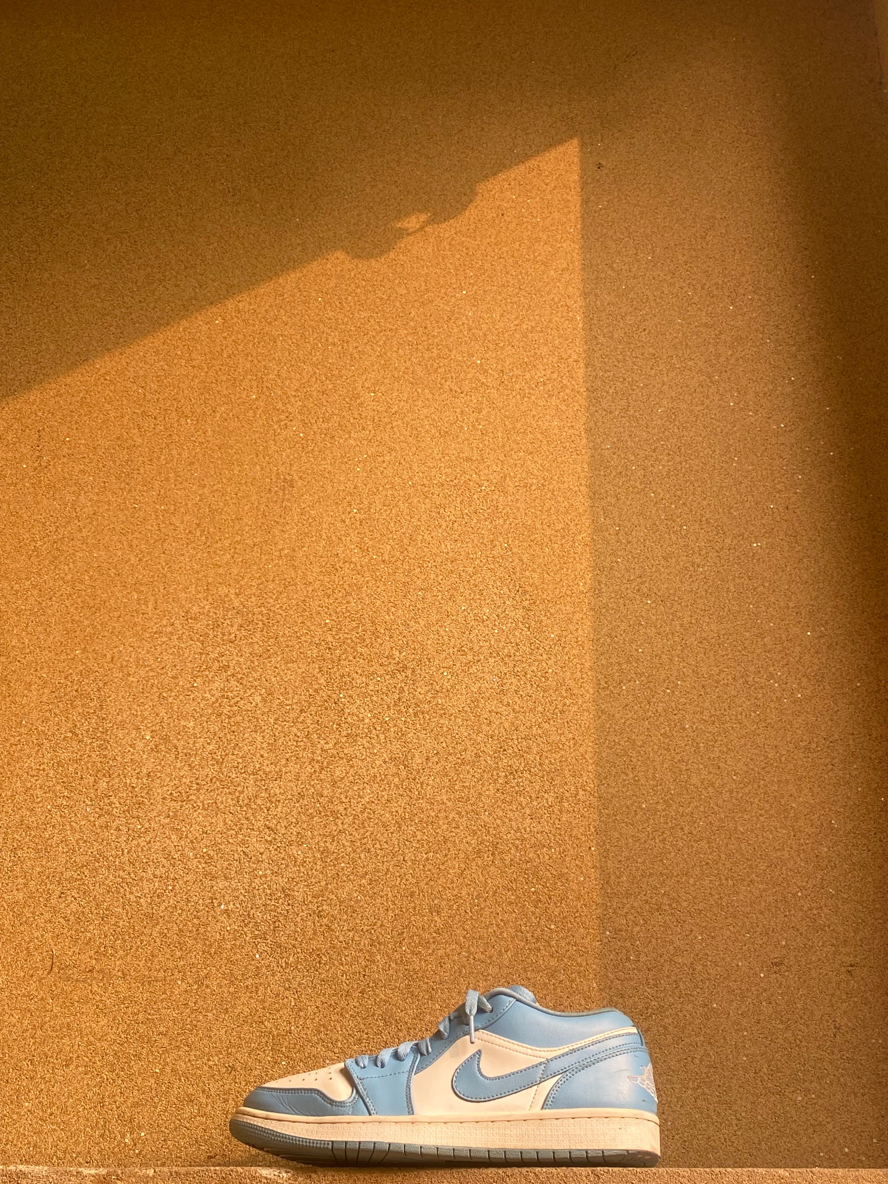 NIKE AIR JORDAN WHITE UNIVERSITY BLUE 🩵