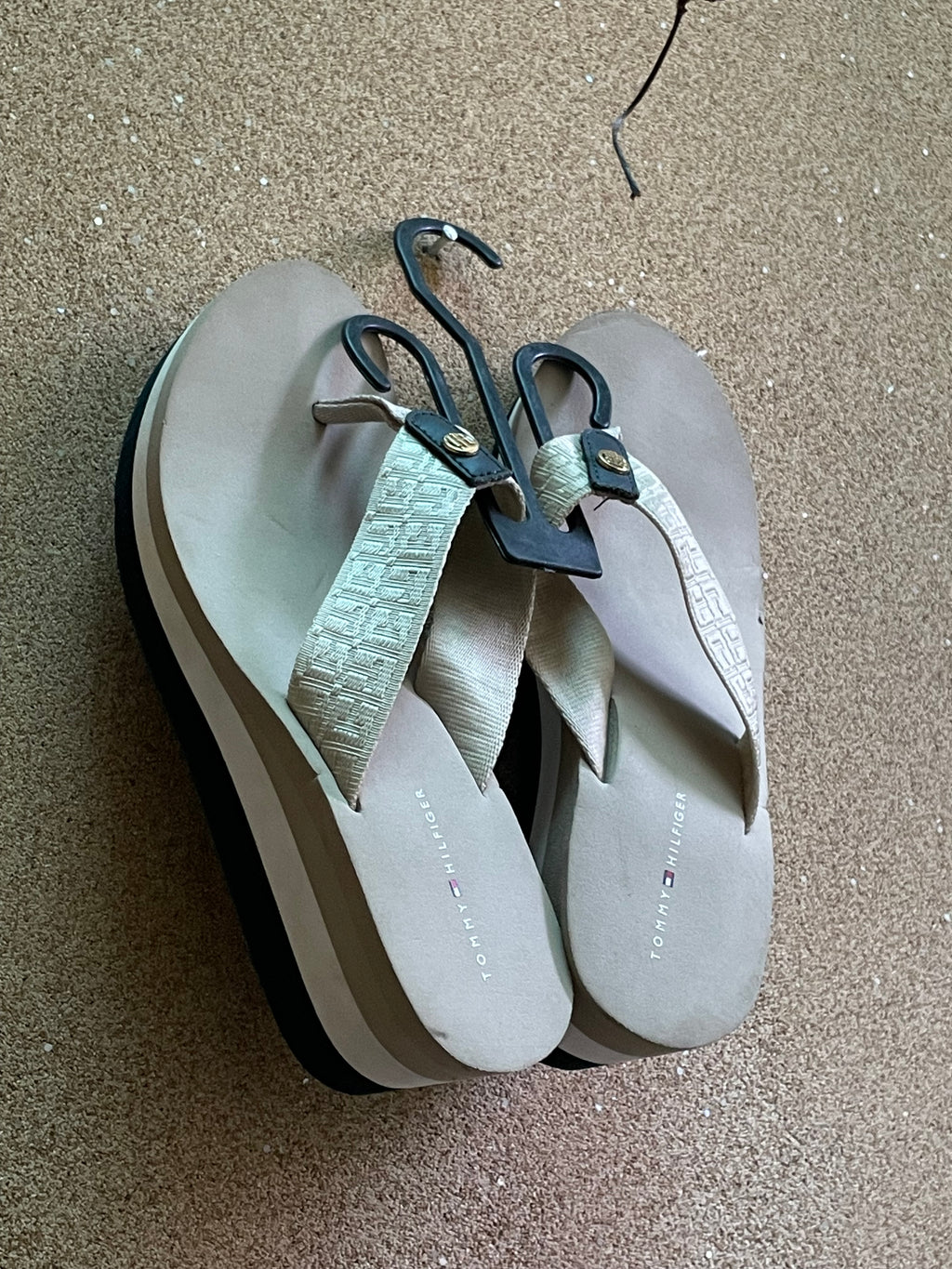 TOMMY HILFIGER LUXURY FLIP-FLOP