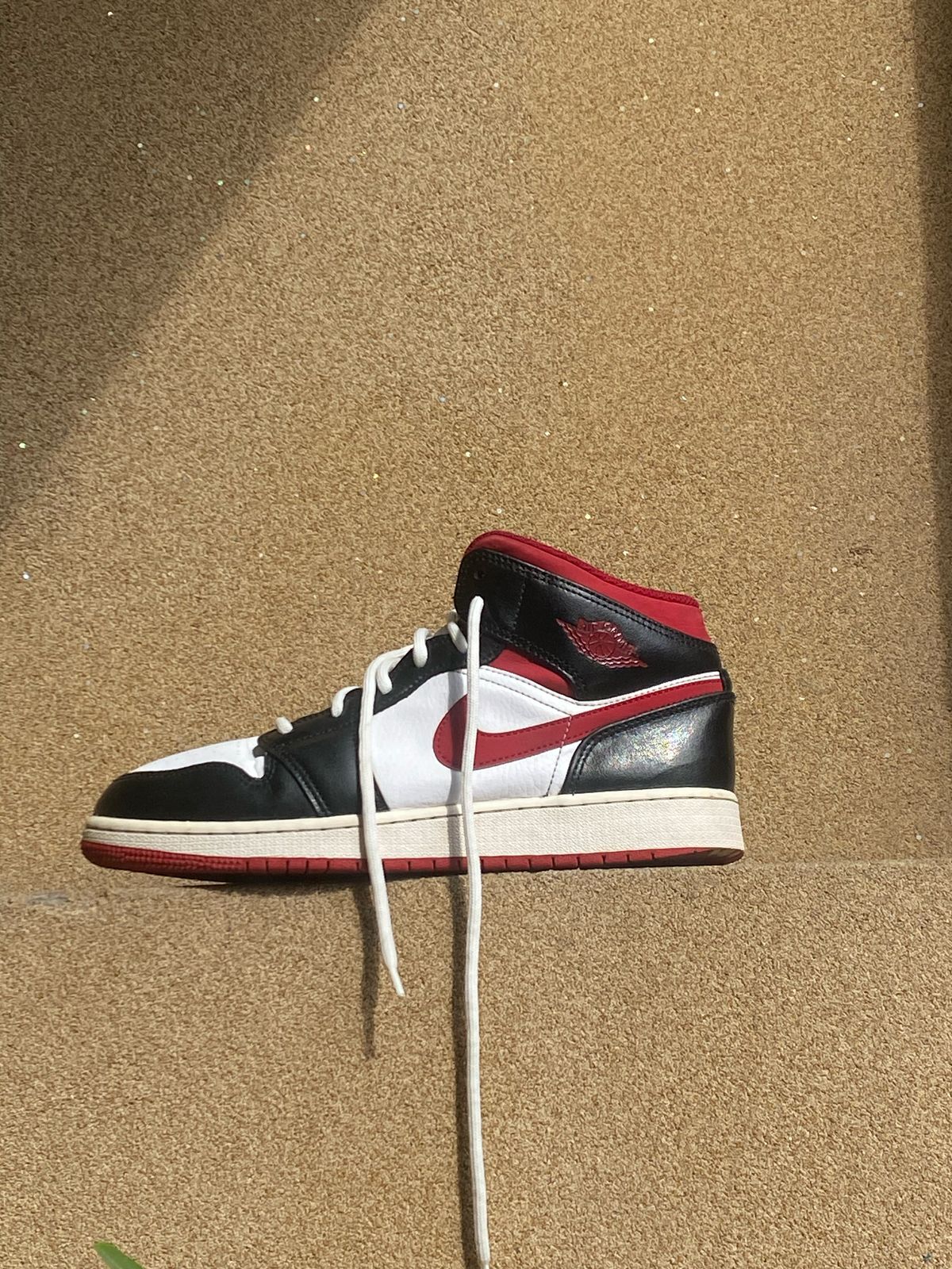 (PREMIUM) NIKE AIR JORDAN 1 MID