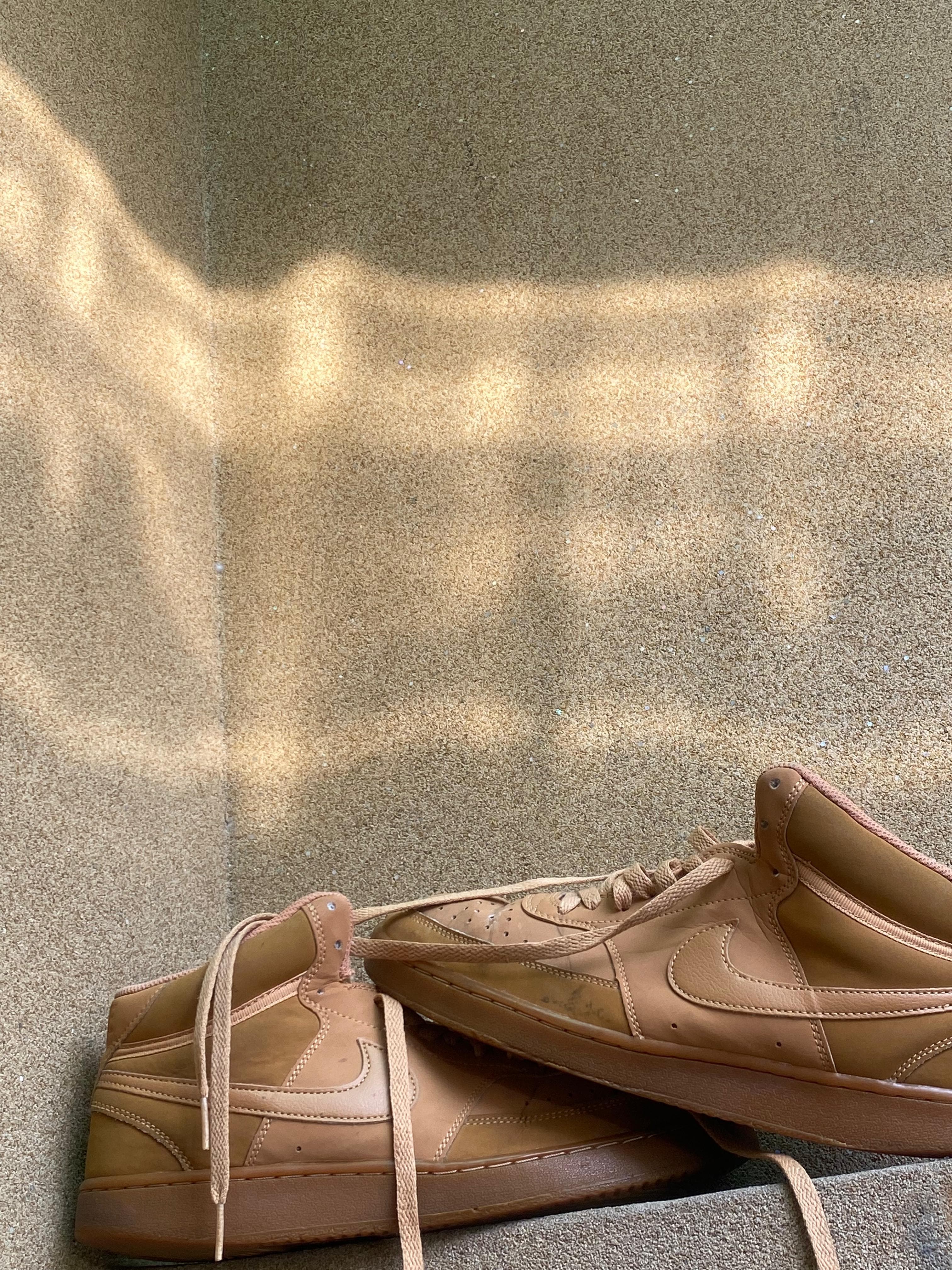 NIKE COURT VISION MID FLAX